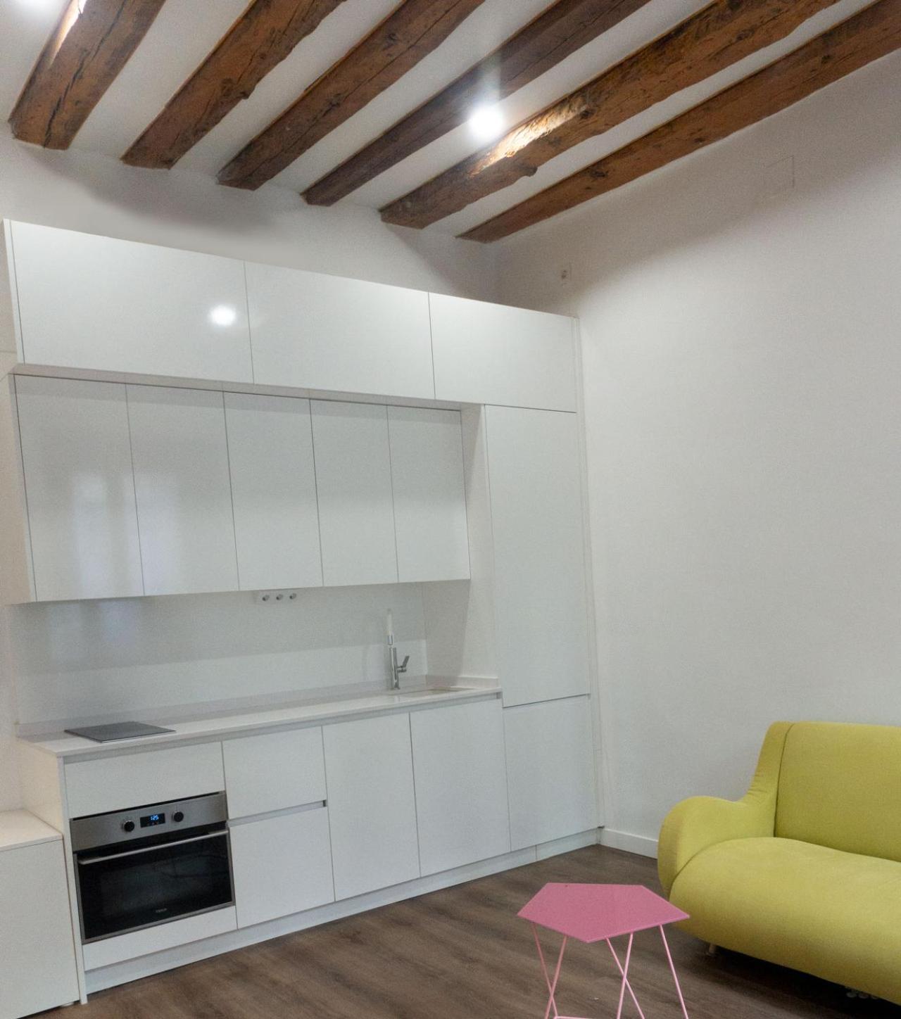 Hortaleza 4, Preciso Estudio En Chueca Junto A La Gran Via De 马德里 外观 照片