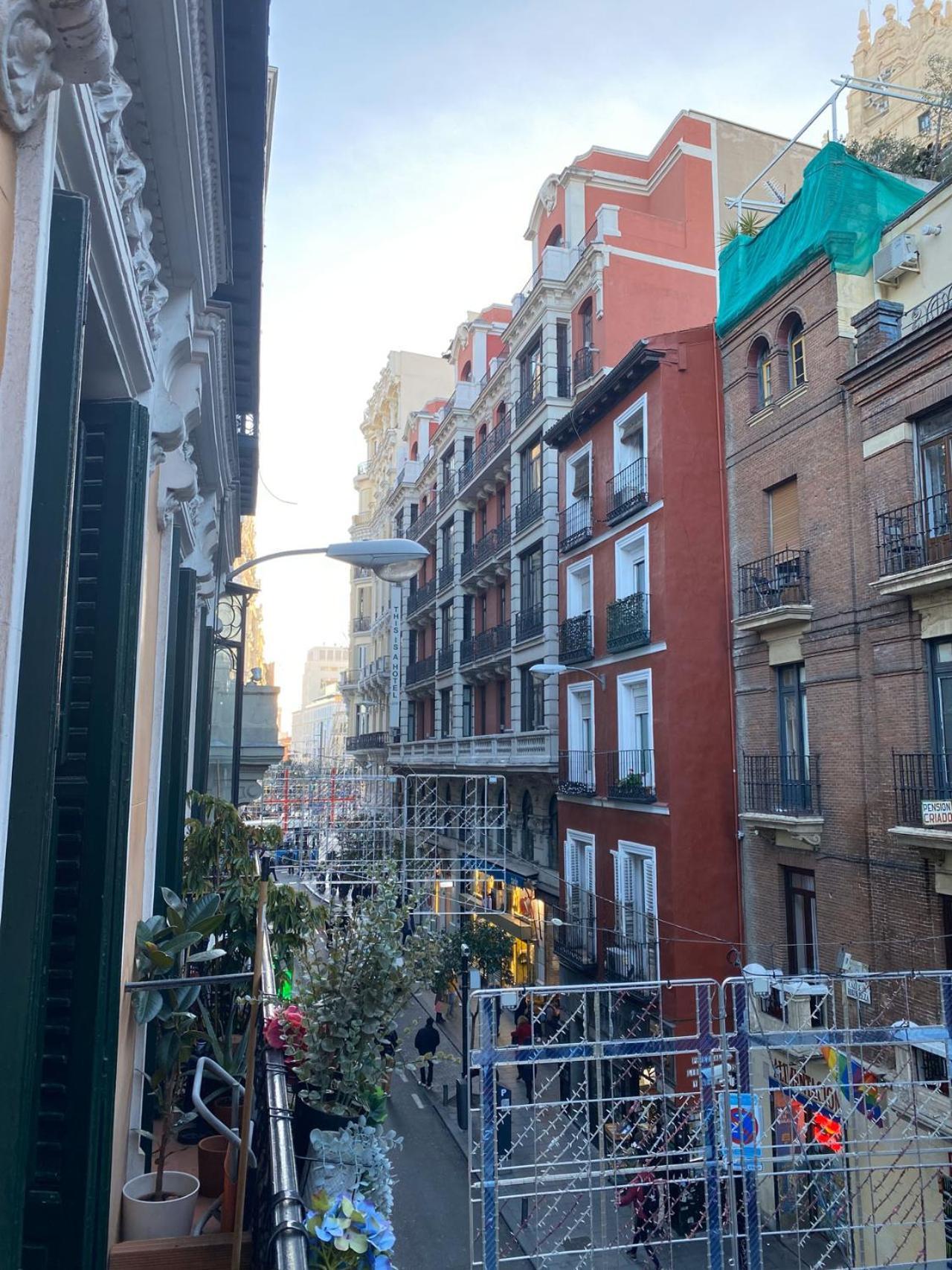 Hortaleza 4, Preciso Estudio En Chueca Junto A La Gran Via De 马德里 外观 照片