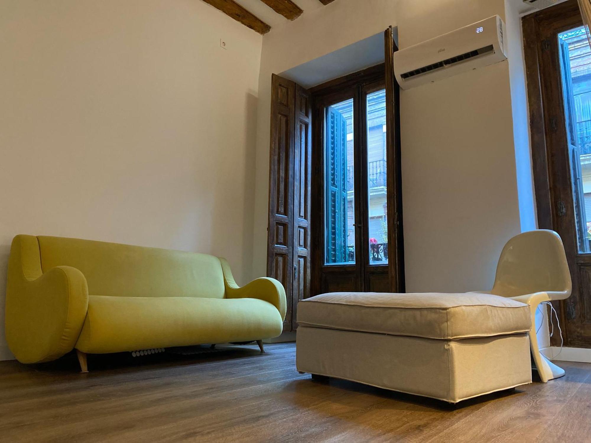 Hortaleza 4, Preciso Estudio En Chueca Junto A La Gran Via De 马德里 外观 照片