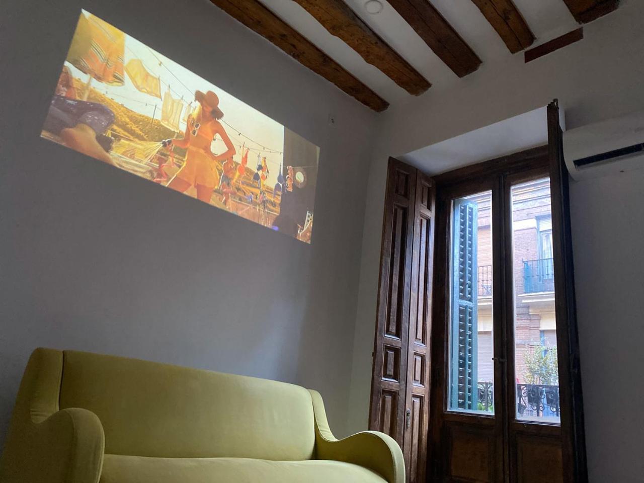 Hortaleza 4, Preciso Estudio En Chueca Junto A La Gran Via De 马德里 外观 照片
