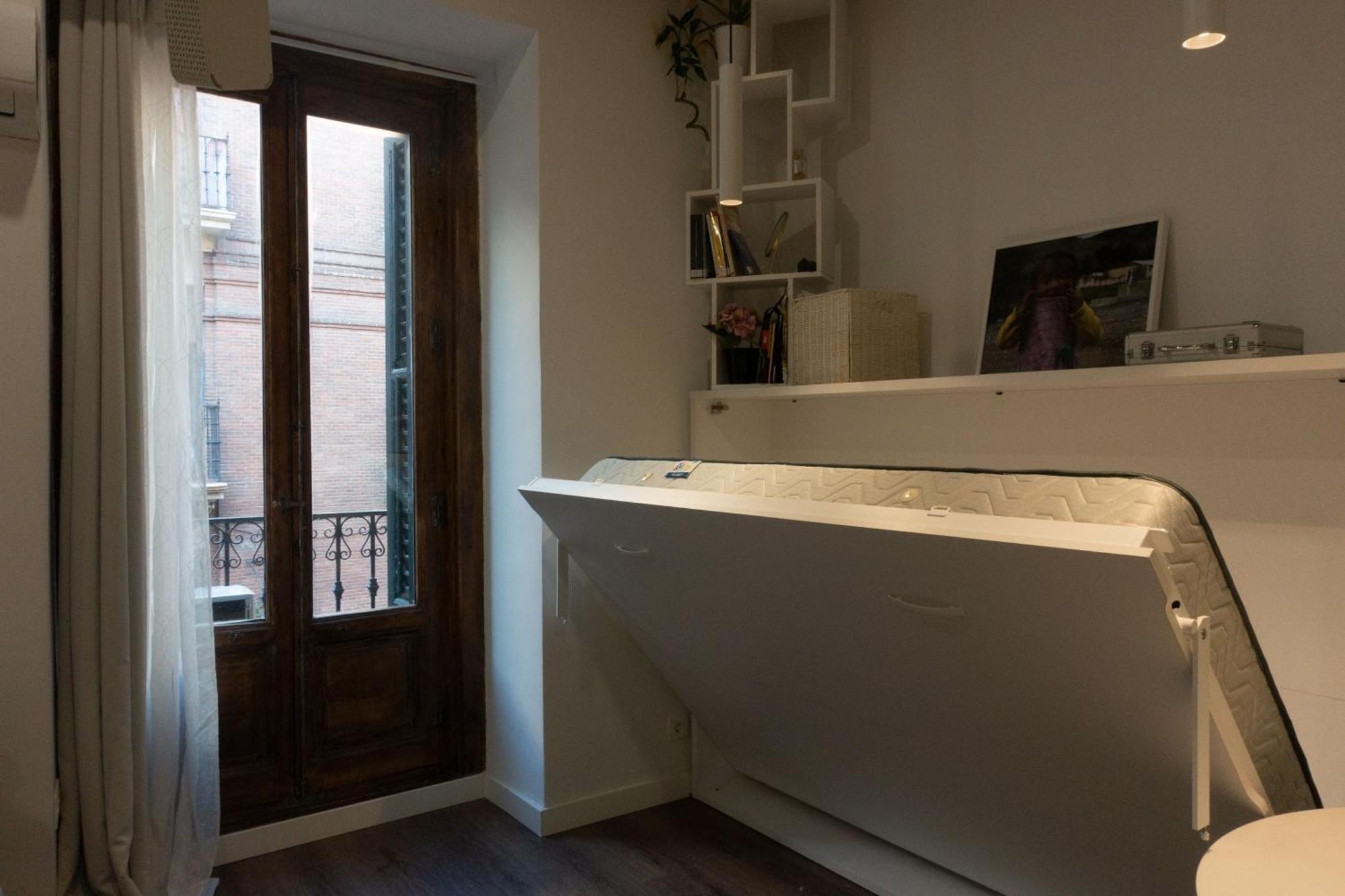 Hortaleza 4, Preciso Estudio En Chueca Junto A La Gran Via De 马德里 外观 照片