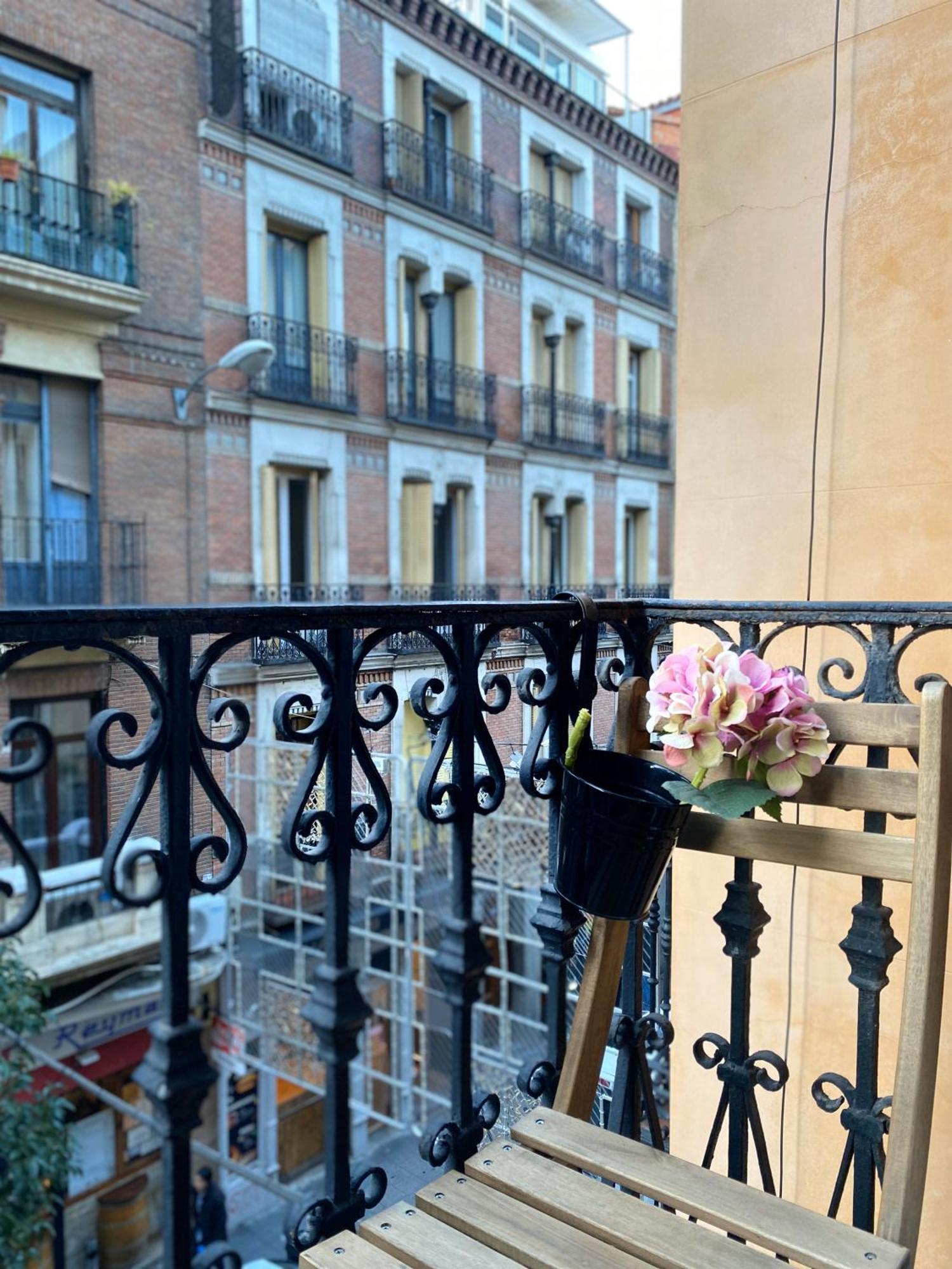 Hortaleza 4, Preciso Estudio En Chueca Junto A La Gran Via De 马德里 外观 照片